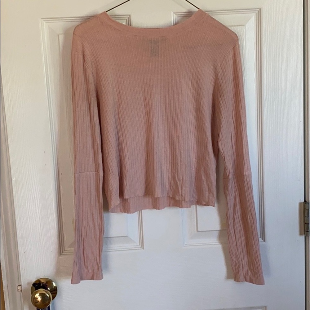 Long sleeve crop